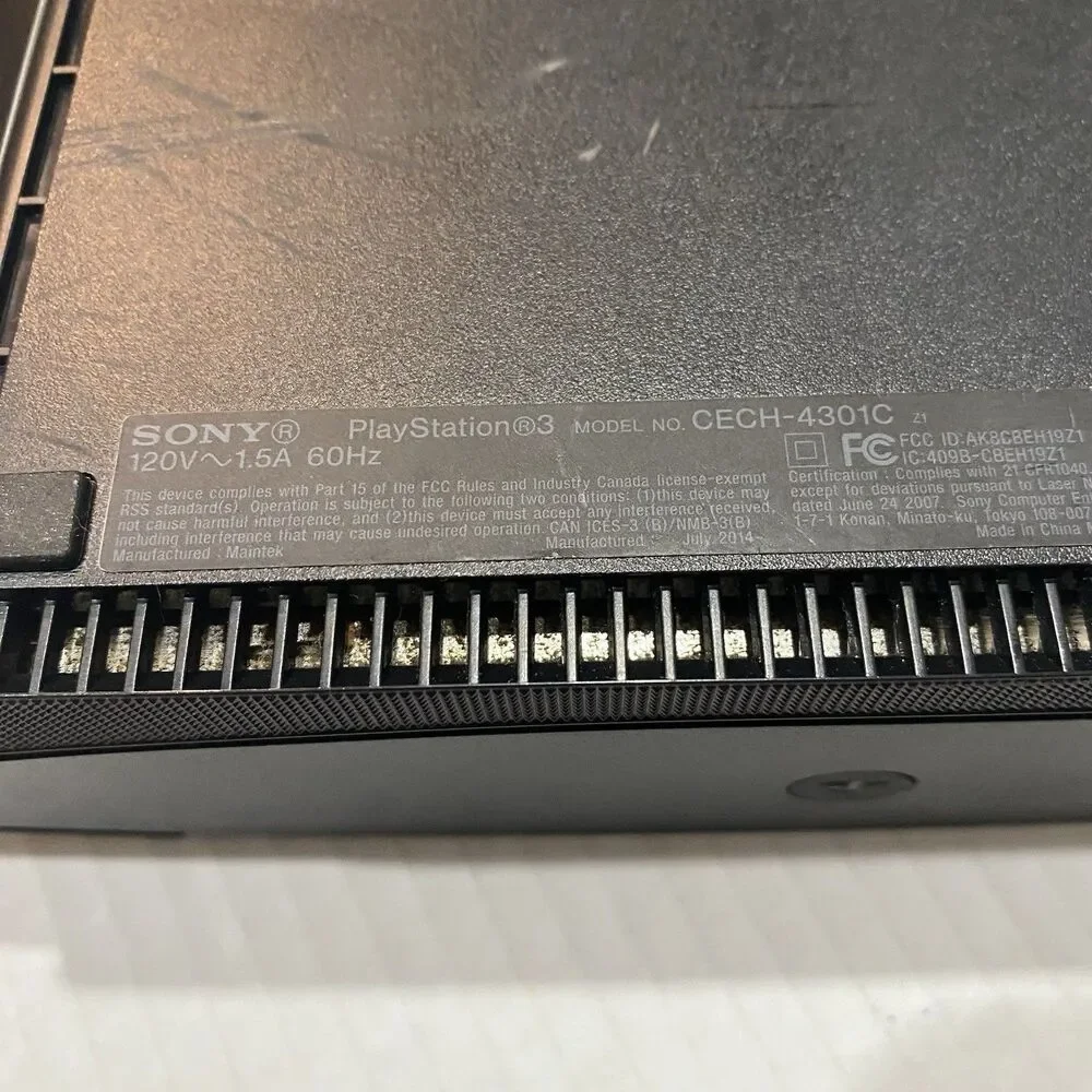 PS3 Console CECH-4001B & CECH-4301C With 2 Games And A Controller